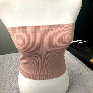 Size S  blush colored tunic top. Never worn.
Great look with jean jacket!!